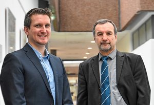 Dr. Martin Holler (li.) trat die Nachfolge von Manfred Weiser als Leiter des BBW Mosbach-Heidelberg an.
